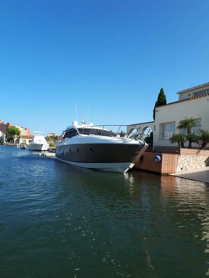 Residencia Del Sol Delta Muga Διαμέρισμα Empuriabrava